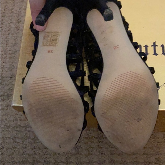 Heels - Picture 8 of 9